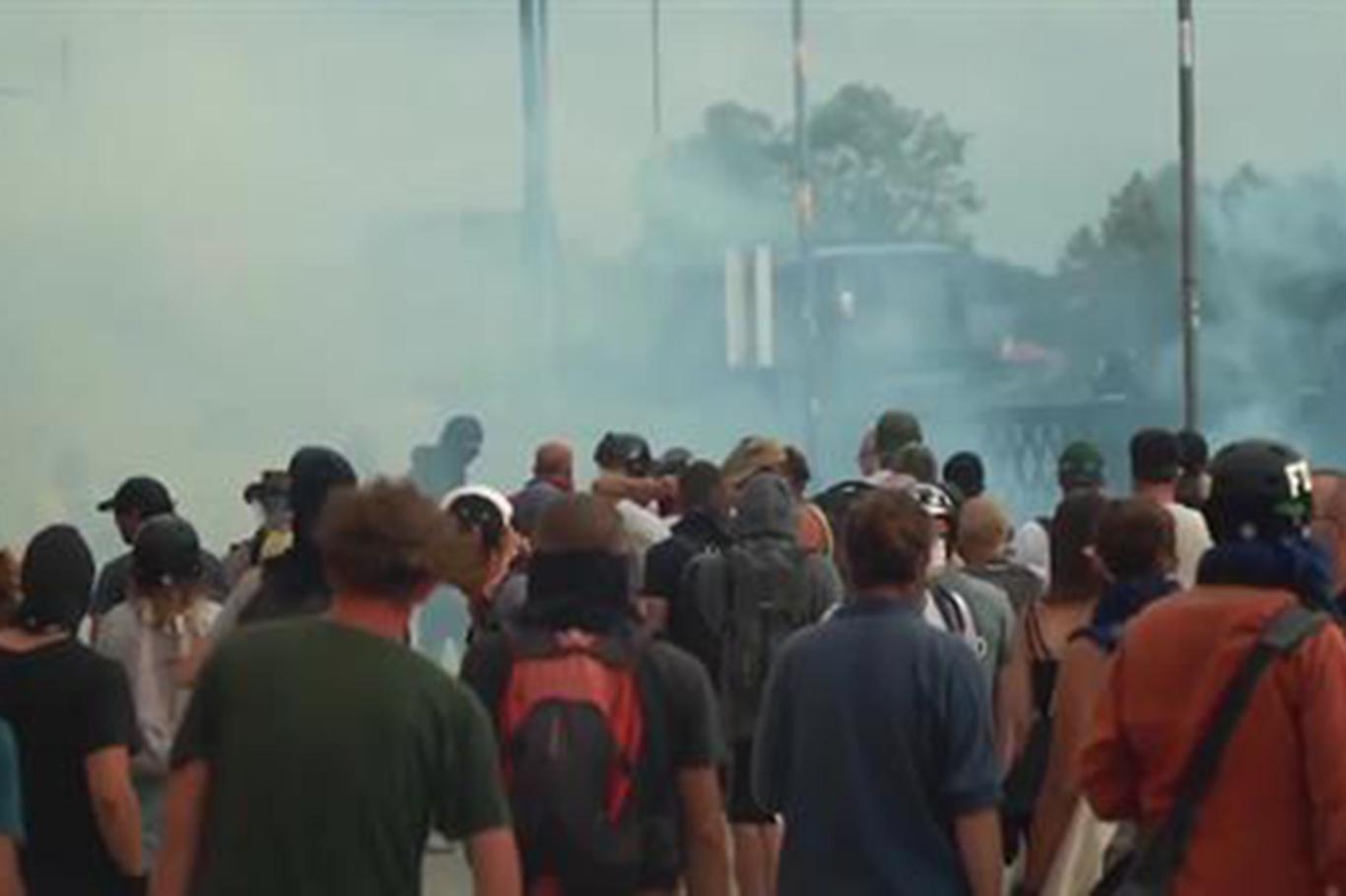 G7 protestolarında 68 gözaltı G7 protestolarında 68 gözaltı